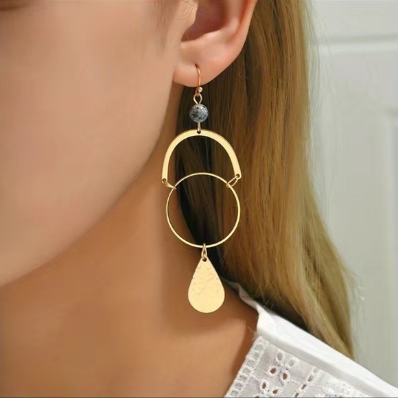 Flower, Water Drop, Arch Geometric Pattern With Natural Stone Dangle Earrings - Picture 2 of 6